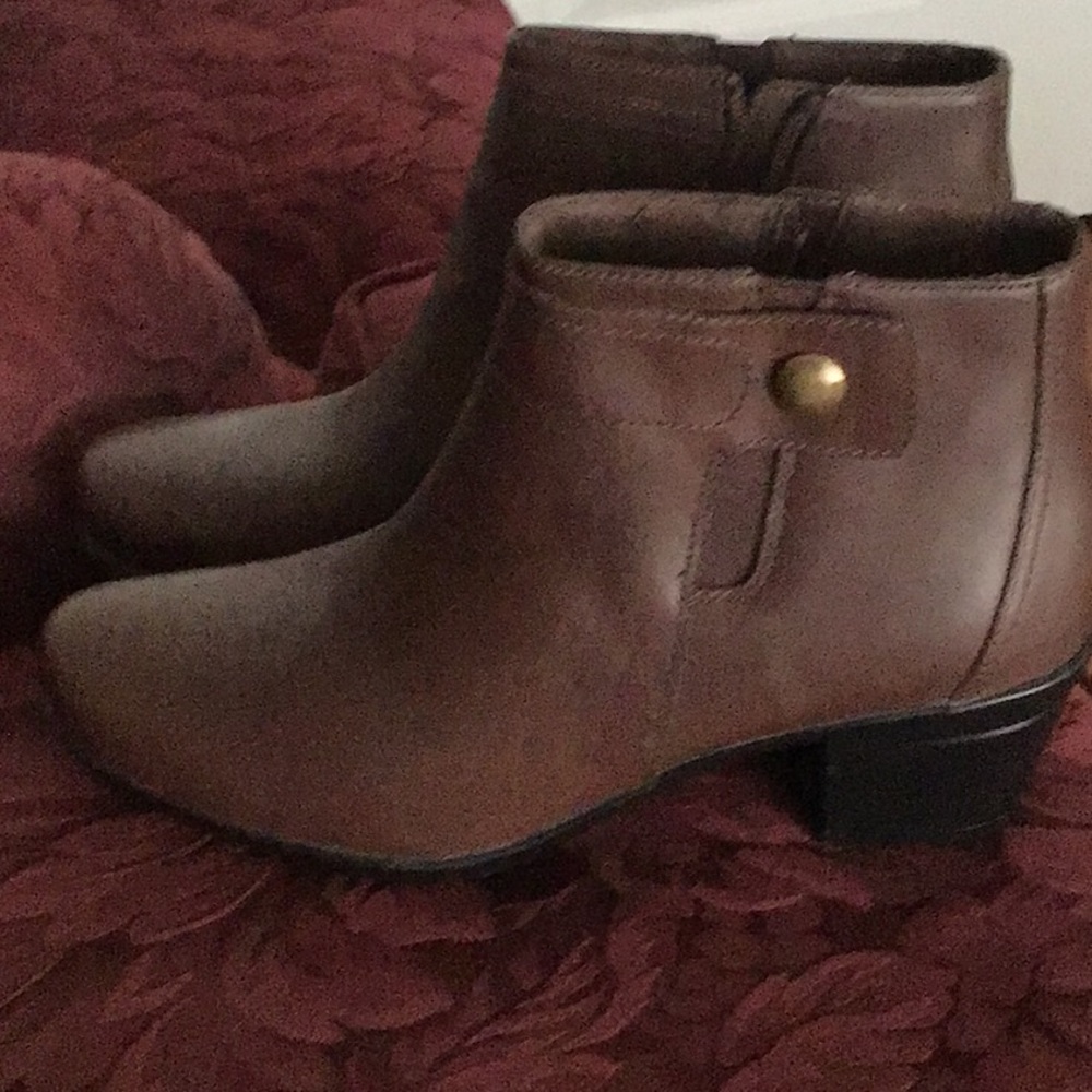 Clarks leather waterproof ankle boots